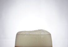 하루 한 잔의 맥주, 건강에 도움이 될까? 전문가들 “적당한 음주도 신중해야”