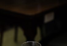아침 공복에 따뜻한 물 한 잔, 우리 몸에 어떤 도움 될까?